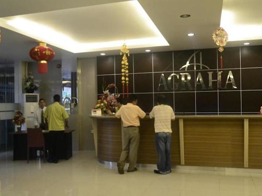 Agraha Andalas Hotel Makassar Exterior foto