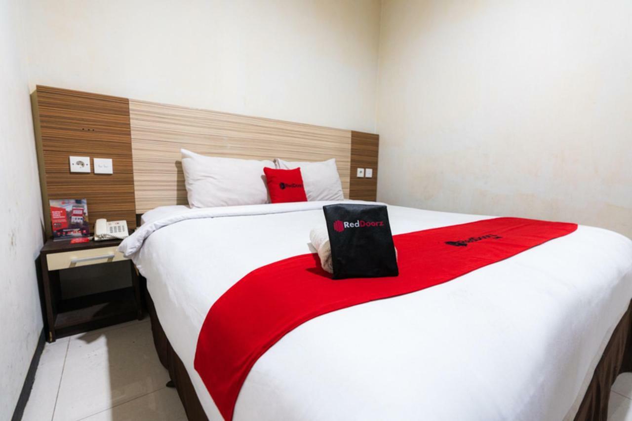 Agraha Andalas Hotel Makassar Exterior foto