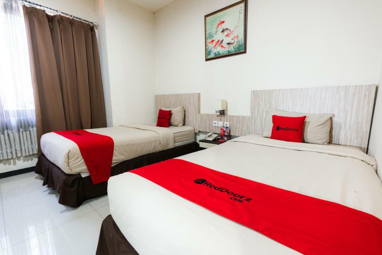 Agraha Andalas Hotel Makassar Exterior foto