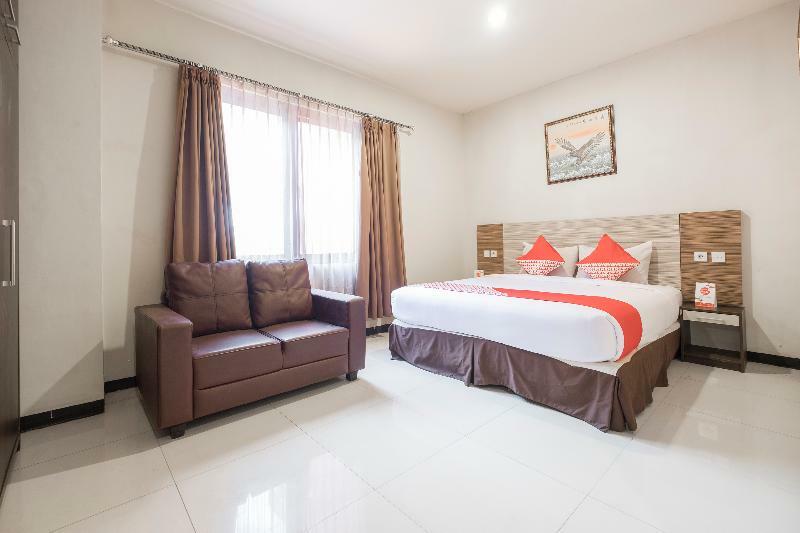 Agraha Andalas Hotel Makassar Exterior foto