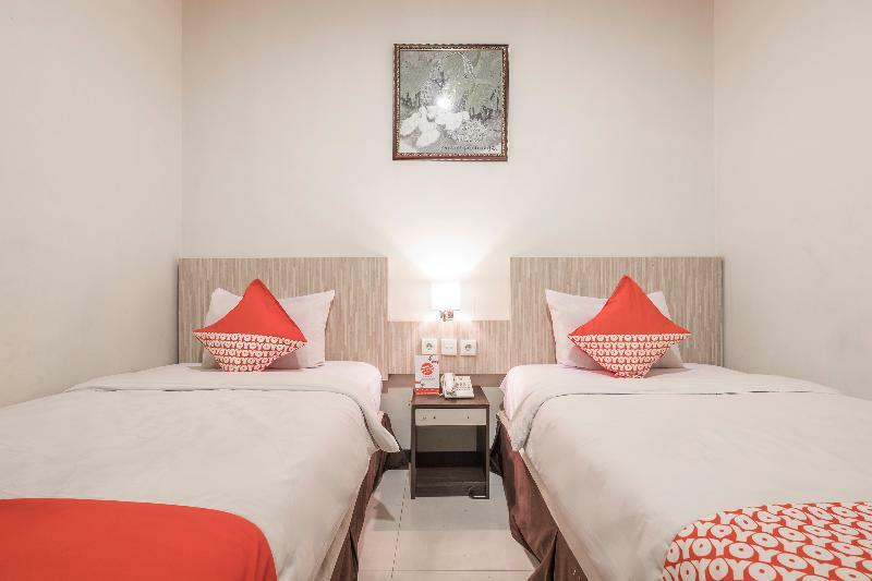 Agraha Andalas Hotel Makassar Exterior foto